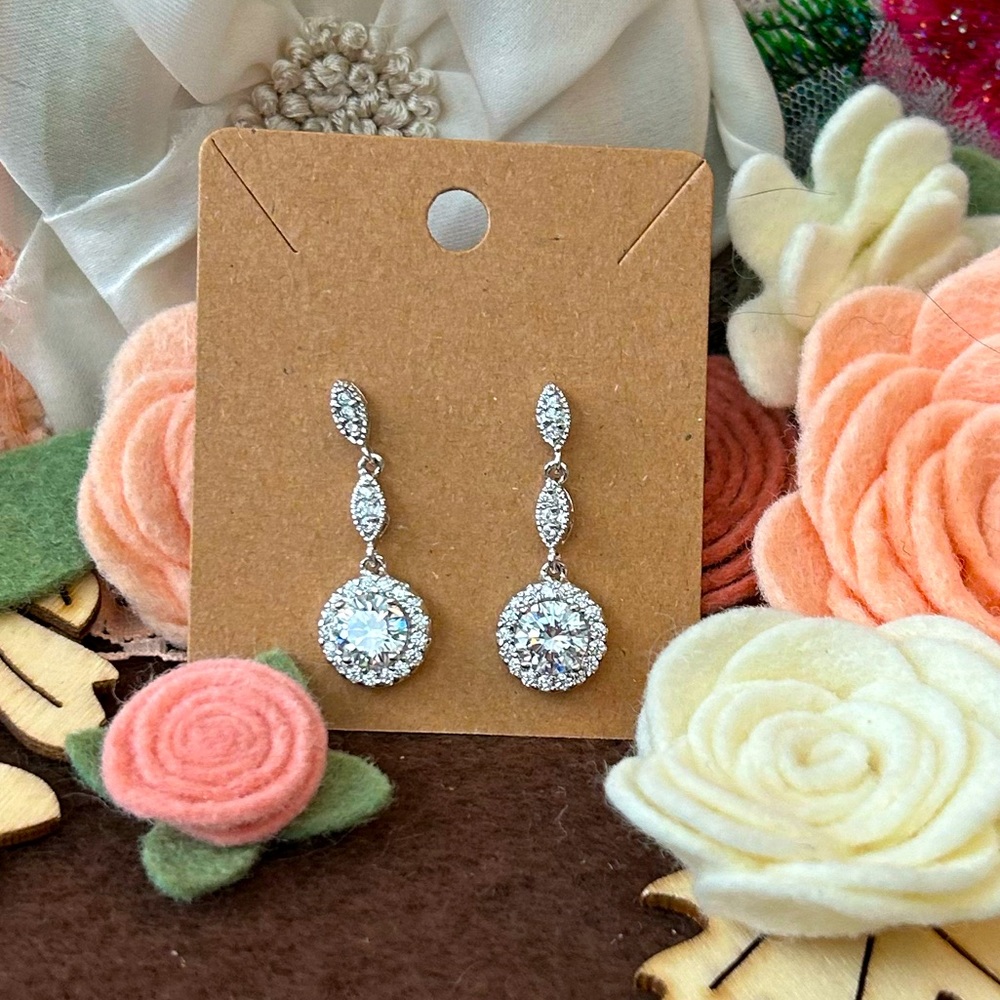 NWT Silver Crystal Rhinestone Drop Dangle Earrings